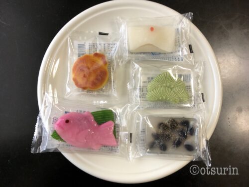 柳月お正月の口取りと五黄の寅まんじゅう オツリナブログ